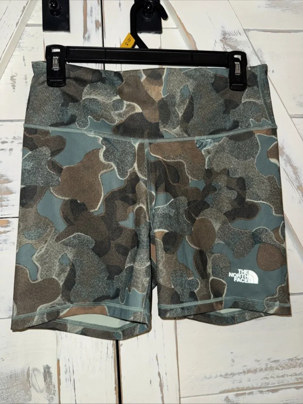 The North Face Womens Large Elevation Camo Bike Shorts 4